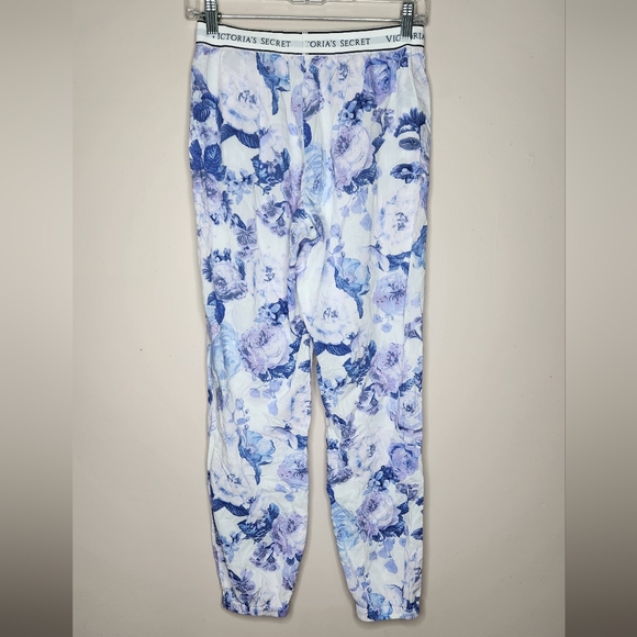 Victoria's Secret Other - Victoria Secret blue flora pocket pj pants